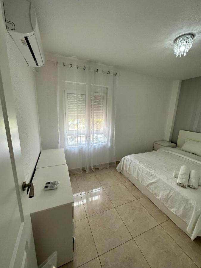 Apartamentos Yanina Gran Alacant Santa Pola Dış mekan fotoğraf